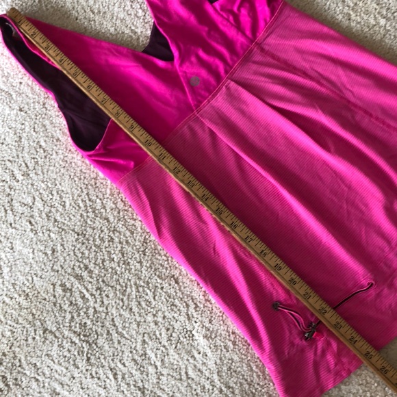 Lululemon Hustle & Bustle Yoga/Run Raspberry top Size 6 - Picture 16 of 16